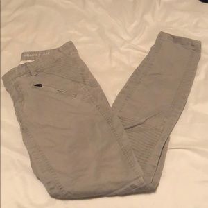 Gap khakis